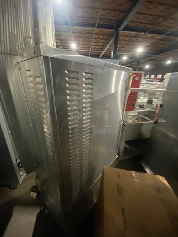 Market Forge Commercial Natural Gas Powered Dual Cabinet Steamer! All Stainless Steel! On Legs! WORKING WHEN REMOVED! Model: ETP10G SN: 111418M11124165 - Image 4 of 12