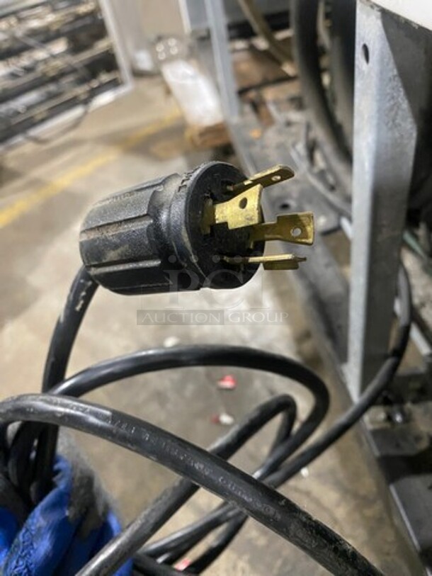 True Commercial 3 Door Reach In Freezer Merchandiser! With View Through Doors! With Poly Coated Racks! Model: GDM72F SN: 5352072 115/208/230V 60HZ 1 Phase - Image 7 of 7