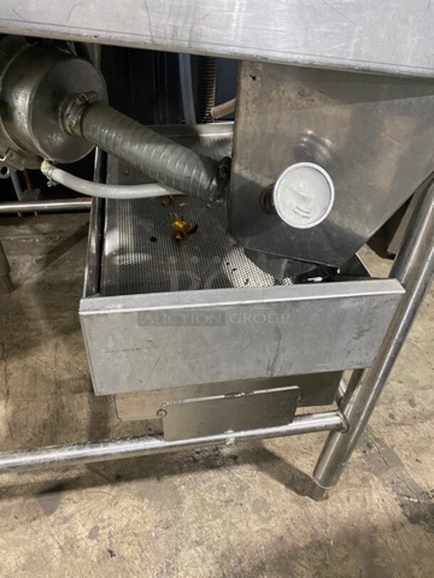 Jackson Ecolab Commercial Pass-Through Dishwasher Machine! All Stainless Steel! On Legs! Model: ES200 SN: 14I297114 115V 60HZ 1 Phase - Image 7 of 12