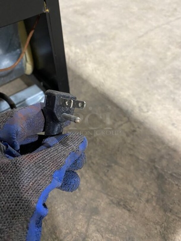 NEVER USED! Summit Commercial Refrigerated Single Tap Kegerator! Model: SBC570B SN: 110200058 115V - Image 10 of 12