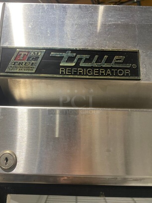 True Commercial Single Door Reach In Refrigerator! Solid Stainless Steel! On Casters! Model: T23 SN: 13232381 115V 60HZ 1 Phase - Image 6 of 9