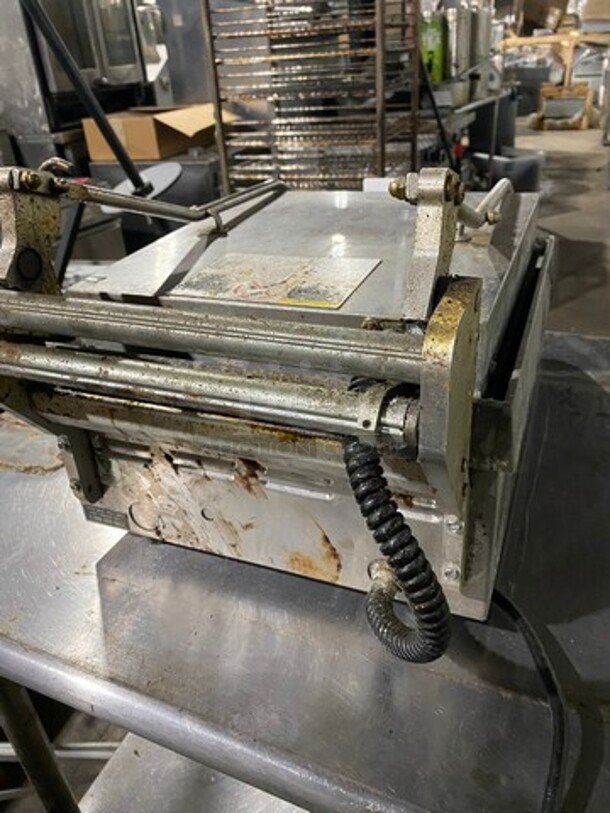 Star Pro Max Commercial Countertop Panini/Sandwich Grill! With Flat Press! All Stainless Steel! Model: GR14 SN: GS140708A0135 120V - Image 3 of 12