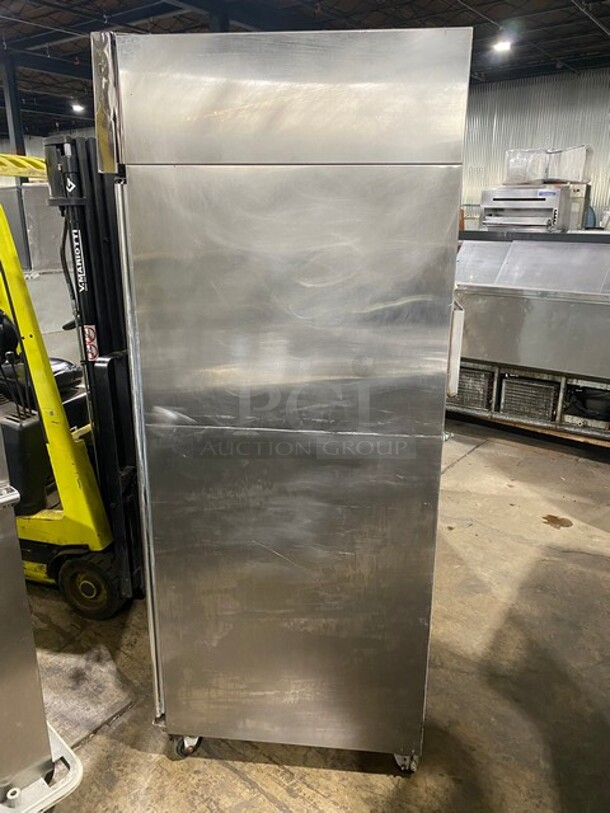 Hoshizaki Commercial 3 Door Reach In Cooler Merchandiser! With View Through Doors! Poly Coated Racks! All Stainless Steel Body! Model: CR3SFGYCR SN: F60047C 115V 60HZ 1 Phase - Image 4 of 9