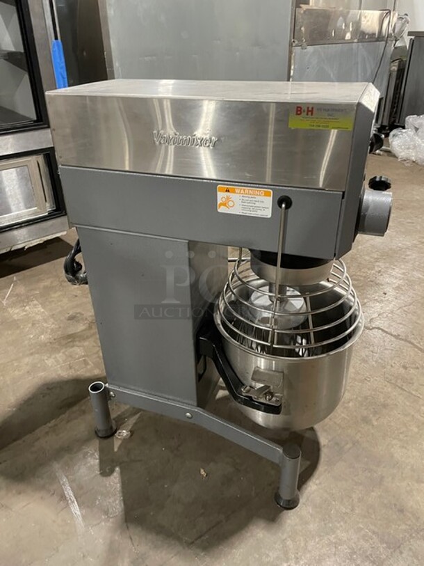 GREAT! Varimixer Commercial 20Quart  Countertop Food Mixer! With Bowl Guard! With Whisk Attachment! With Stainless Steel Mixing Bowl! 115V 1 Phase! Model: W20 SN:8015050001! Working When Removed!  - Image 2 of 9