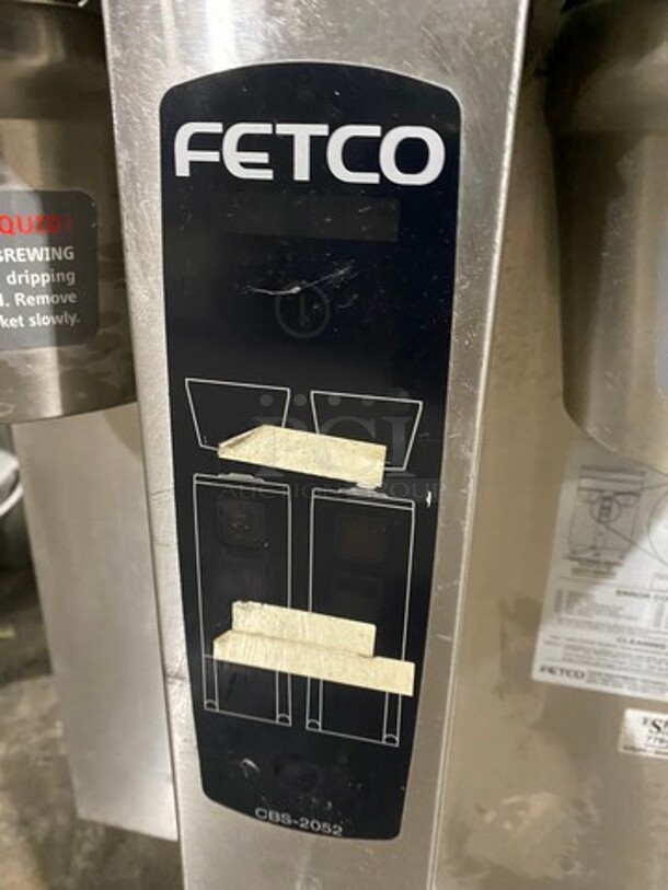 Fetco Commercial Countertop Dual Side Coffee Brewer! All Stainless Steel! On Legs! Model: CBS2052 SN:370110030930B 120/208/240V 60HZ 1/3 Phase - Image 5 of 8