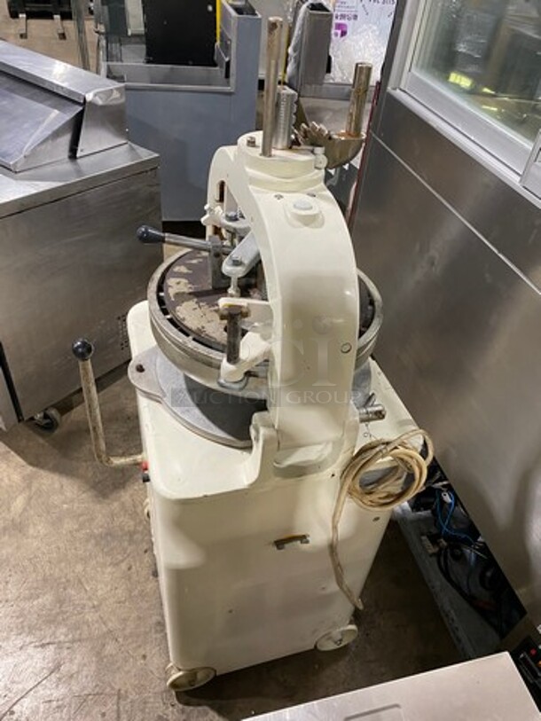 Jeremi Commercial Floor Style Heavy Duty Dough Divider! 220/380V - Image 3 of 10
