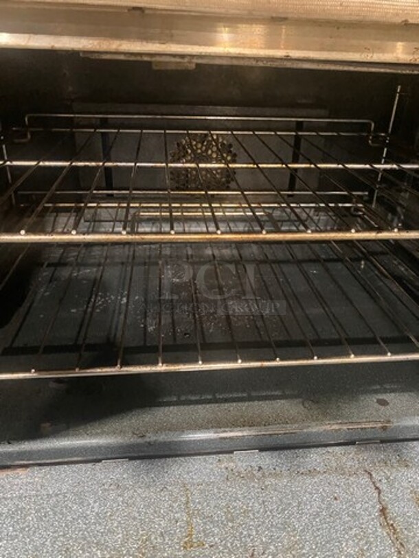 Thermador 6 Burner Stove! With Oven Underneath! Metal Oven Racks! Stainless Steel! - Image 6 of 8