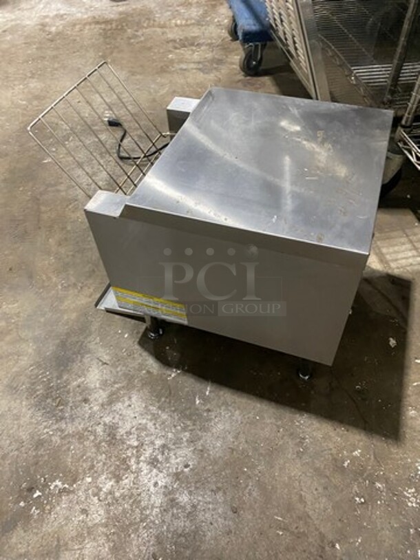 Ava Toast Commercial Countertop Conveyor Toaster! All Stainless Steel! On Legs! Model: TT300A SN: 0621T140768 120V! Working! - Image 4 of 8