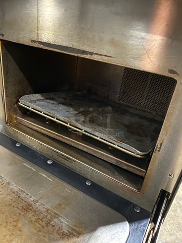 LATE MODEL! 2016 Turbo Chef Commercial Countertop Rapid Cook Oven! On Small Legs! Model: NGO SN: NGOD28707 208/240V 60HZ 1 Phase - Image 6 of 8