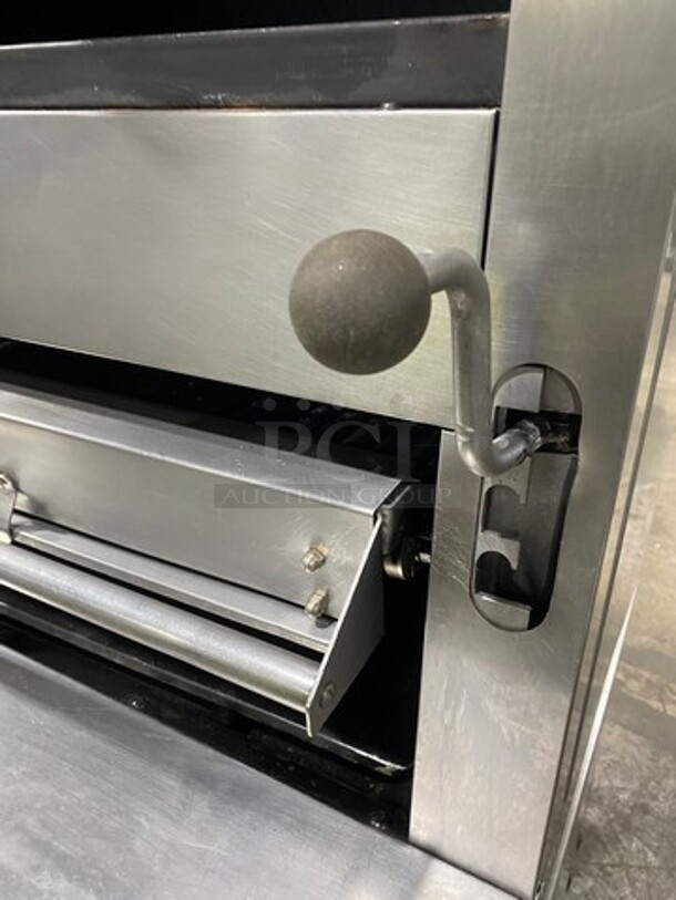 Garland Commercial Natural Gas Powered Upright Double Oven Char Broiler Grill! All Stainless Steel! - Image 7 of 11