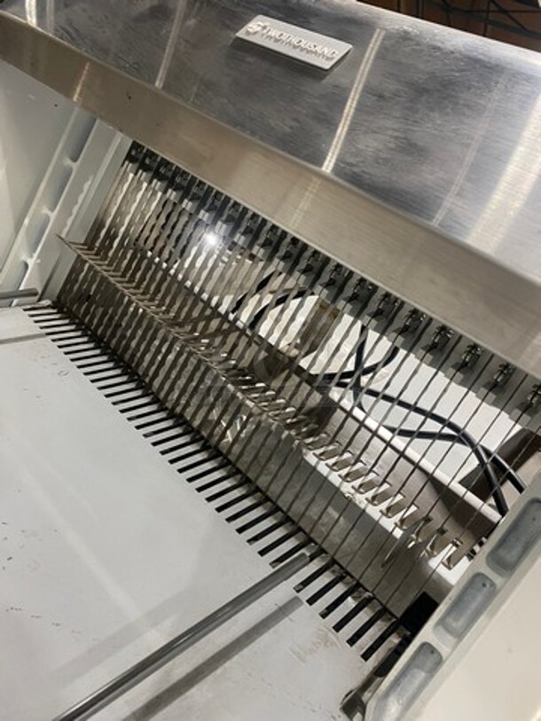 LATE MODEL! 2019 Two Thousand Commercial Countertop Bread Loaf Slicer! Model: TTD7B 110V 60HZ 1 Phase - Image 6 of 10