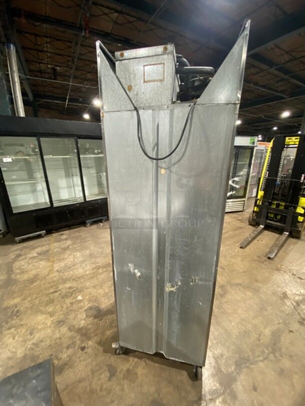 Continental Commercial Single Door Reach-In Cooler! Solid Stainless Steel! On Casters! Model: DL1RSS SN: 14348204 115V 60HZ 1 Phase - Image 5 of 10