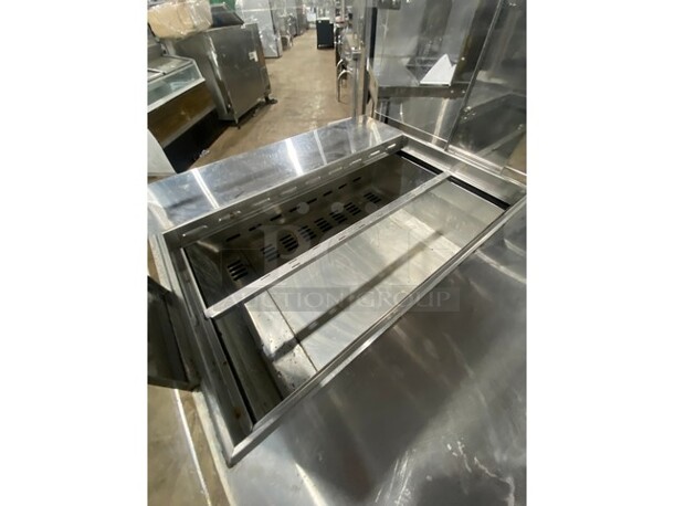 Turbo Air MST-28-N-711S Stainless Steel Commercial Prep Table w/ Poly Sneeze Guard. 115 Volts, 1 Phase. - Image 5 of 8
