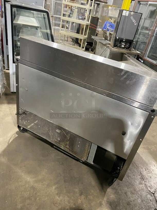 FAB! LATE MODEL! 2014 True Commercial Refrigerated Sandwich Prep Table! With Commercial Cutting Board! With 2 Door Underneath Storage Space! Poly Coated Racks! All Stainless Steel! On Casters! WORKING WHEN REMOVED! Model: TSSU4812 SN: 8067233 115V 60HZ 1 Phase - Image 4 of 10