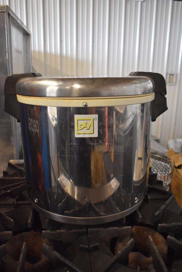 Thunder Group SEJ-22000-TW Stainless Steel Countertop Rice Cooker. 120 Volts, 1 Phase. Tested and Working! - Image 1 of 5