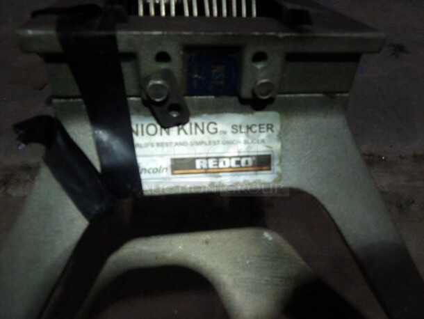 Onion King Slicer, Needs Bolts in Two Spots and One Broken Leg - Image 4 of 4