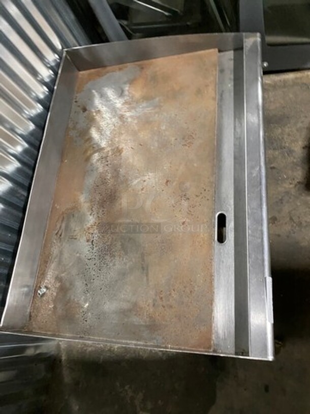 Toastmaster Pro Series Commercial Countertop Electric Powered Flat Griddle! With Back & Side Splashes! All Stainless Steel! On Small Legs! - Image 3 of 6