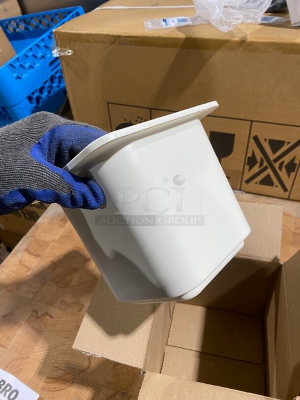 NEW IN BOX! Cambro Coldfest Cold Pans! 6" Deep! - Image 4 of 9