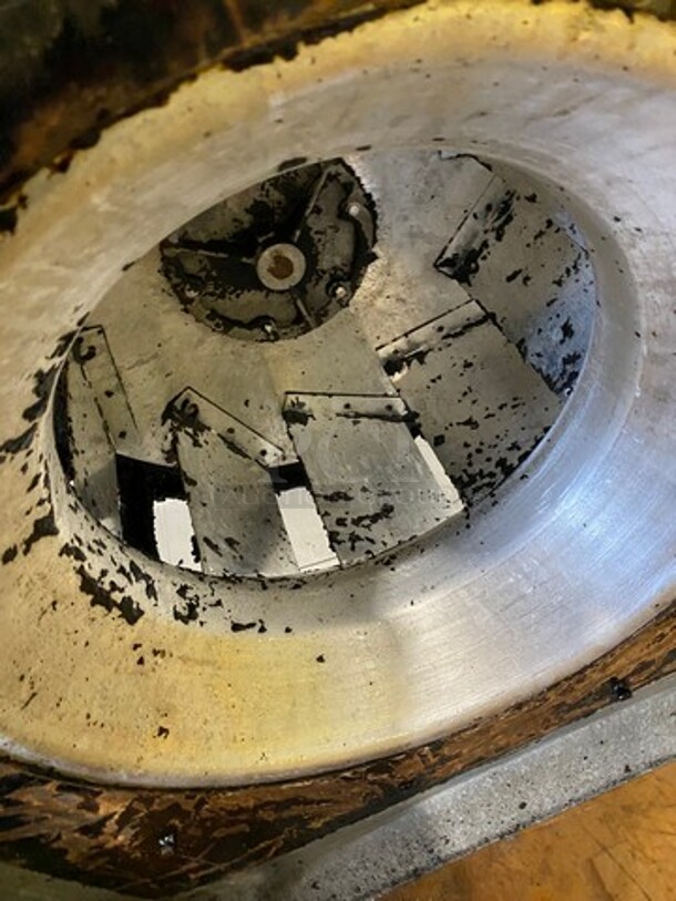 Flo Aire Commercial Rooftop Mushroom Exhaust Fan! All Stainless Steel! - Image 6 of 7