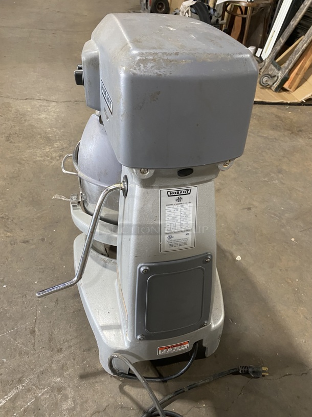 Hobart Legacy HL200 Metal Commercial Countertop! Planetary Dough Mixer w/ Stainless Steel Mixing Bowl!100-120 Volts, 1 Phase SN:31-1501-777! - Image 3 of 11