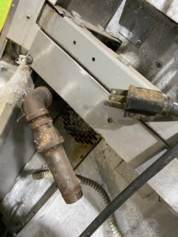 Garland Commercial Gas Powered Double Deck Convection Oven! With View Through Doors! Metal Oven Racks! All Stainless Steel! On Casters! 2x Your Bid Makes One Unit! - Image 9 of 9