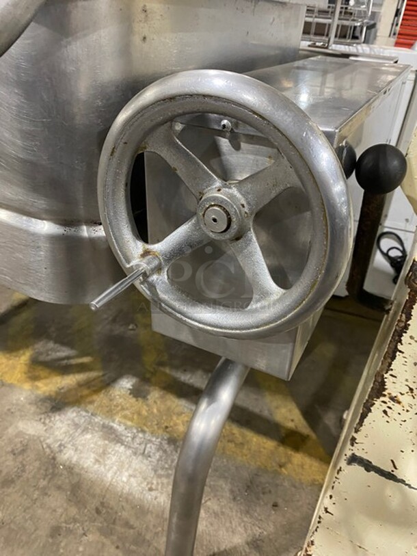 Groen Commercial Skillet/Braising Pan! All Stainless Steel! On Legs! - Image 6 of 8