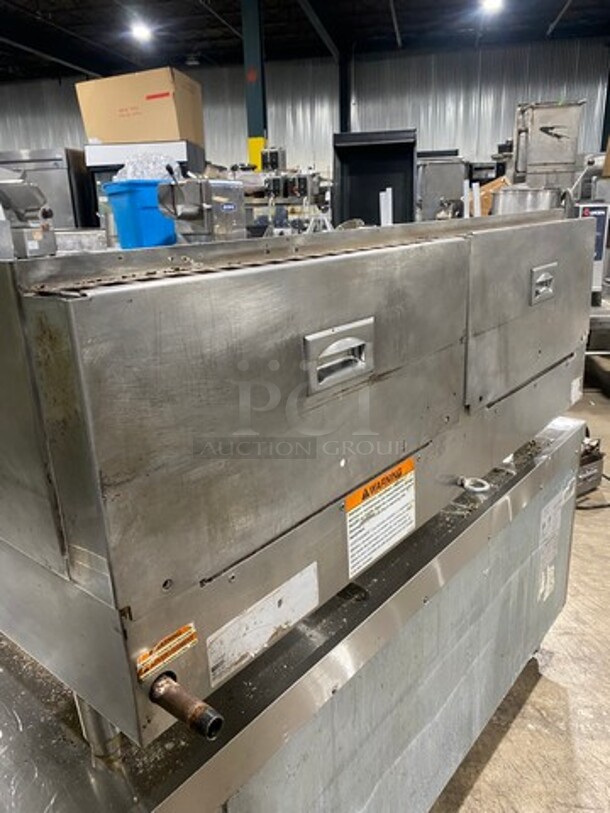 Woodstone Commercial Countertop Natural Gas Powered Flat Griddle! With Split Top! With Back & Side Splashes! All Stainless Steel! On Legs! - Image 4 of 10