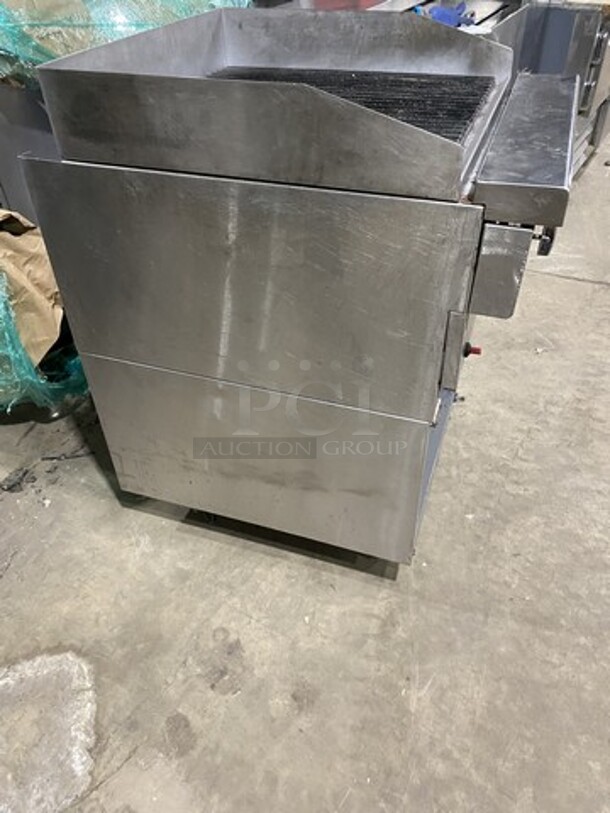 All Stainless Steel 24 Inch Natural Gas Powered Char Broiler Grill! On Custom Stainless Steel Stand! - Image 3 of 8