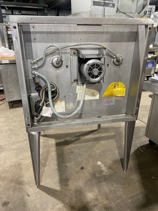  Blodgett Commercial Natural Gas Powered Convection Oven! With View Through Doors! Metal Oven Racks!  On Legs! - Image 4 of 7