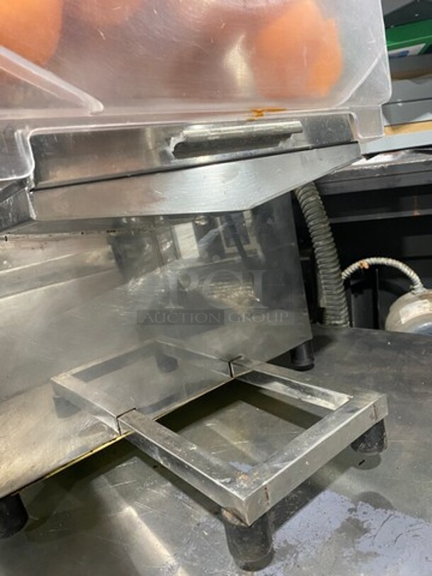 2018 Commercial Countertop Automatic Orange Juicer! All Stainless Steel! Model: 2000E-2X SN: 201802066 110V - Image 7 of 8