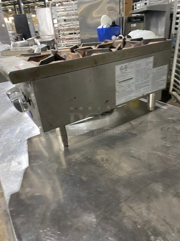 Late Model! Cookrite Commercial Countertop Gas Powered 2 Burner Range! All Stainless Steel! On Legs! Model: ATHP122 SN: ATHP122AUS100317081500C40263! Working When Removed!  - Image 3 of 8