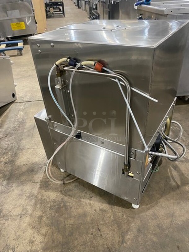 Auto Chlor Commercial Under Counter Dish Washer! All Stainless Steel! Model: UHT SN: UHT0081S 208/240V 60HZ 1 Phase - Image 4 of 11
