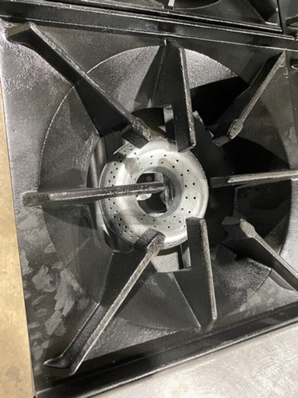 American Range Commercial Natural Gas Powered 4 Burner Stove! With Raised Back Splash And Salamander Shelf! With Oven Underneath! All Stainless Steel! On Legs! - Image 6 of 9
