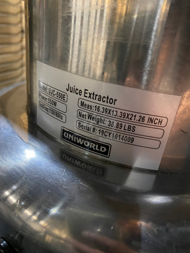 Uniworld Commercial Countertop Electric Powered Juicer! All Stainless Steel! Model: UJC550E SN: 19CY1014009 110V 60HZ - Image 9 of 10