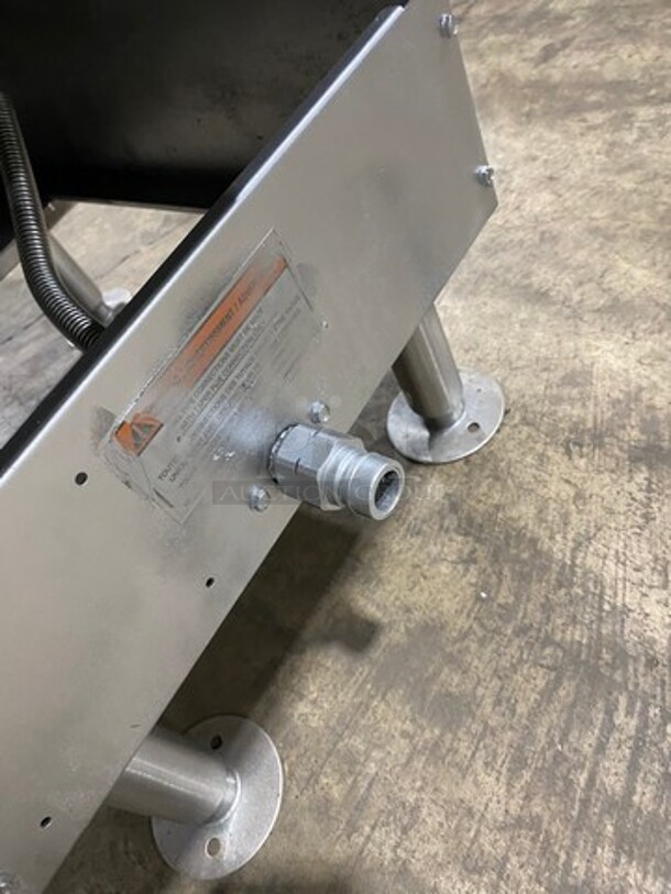 Pitco Commercial Natural Gas Powered Deep Fat Fryer! All Stainless Steel! On Legs! Model: 35C SN: G12HD039623 - Image 8 of 8