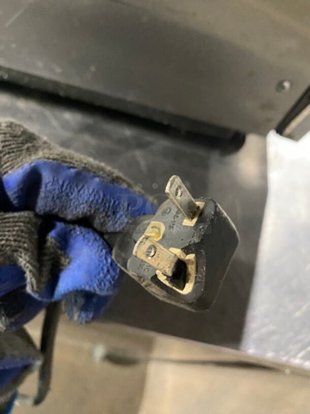 Panasonic Commercial Countertop Microwave Oven! With View Through Door! All Stainless Steel! Model: NE1757R SN: 6A22240495 208/230V 1 Phase - Image 8 of 8