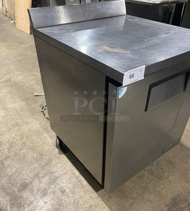 TRUE Single Door Undercounter Cooler! On Casters! TWT-27F SN:9782774 115V 1PH  - Image 2 of 10
