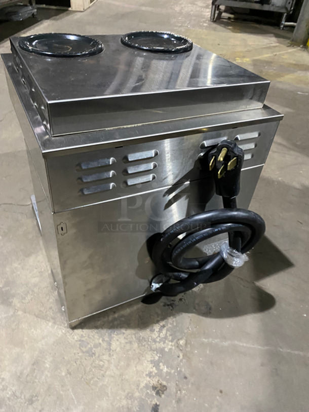 Bunn Commercial Countertop Dual Coffee Brewing Machine! With 4 Coffee Pot Warming Stations! All Stainless Steel! On Small Legs! Model: AXIOM2/2TWIN SN: AXTN026484 120/208/240V 60HZ 1 Phase - Image 3 of 10