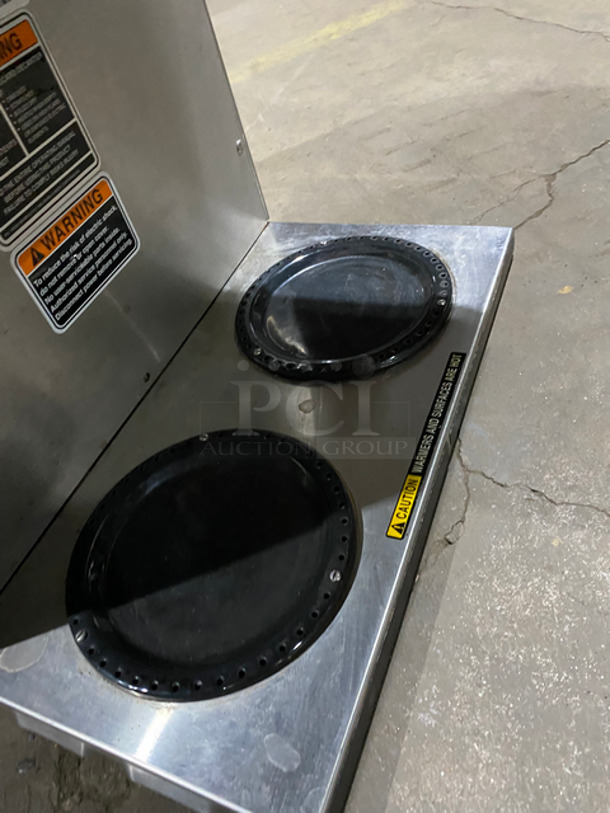 Bunn Commercial Countertop Dual Coffee Brewing Machine! With 4 Coffee Pot Warming Stations! All Stainless Steel! On Small Legs! Model: AXIOM2/2TWIN SN: AXTN026484 120/208/240V 60HZ 1 Phase - Image 7 of 10