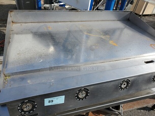 Star Ultra-max 48" Griddle(2 broken knobs) - Image 3 of 4