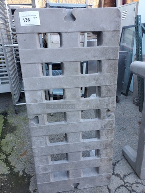 METRO Dunnage Rack 48X22X12 - Image 1 of 2