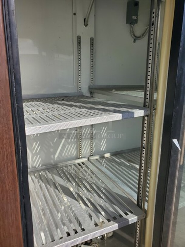 TRUE 2 Glass Sliding Door Merchandiser (Signs of wear) 40X29X78 - Image 7 of 7