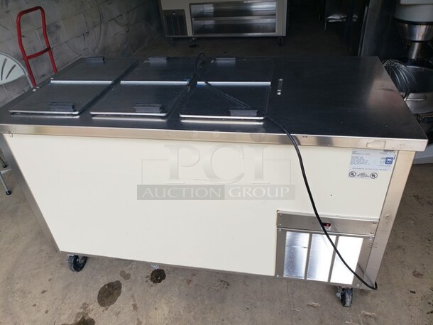 Delfield Refrigerated Ice Cream Counter!

115 V 
60 Hz
1 PH - Image 1 of 7
