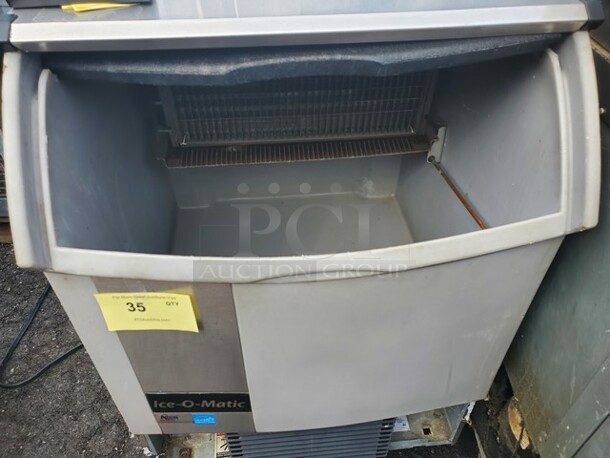 ICE-O-MATIC ICEU220HA2 Undercounter Self Contained Ice Maker, 115V 24X26X33 Working, nice condition! SOLD AS IS!  - Image 3 of 7