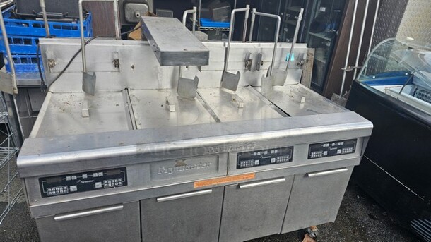 Frymaster FFMPH355BLSC Natural Gas 3 Bay Fryer with Dump Station. - Image 6 of 9