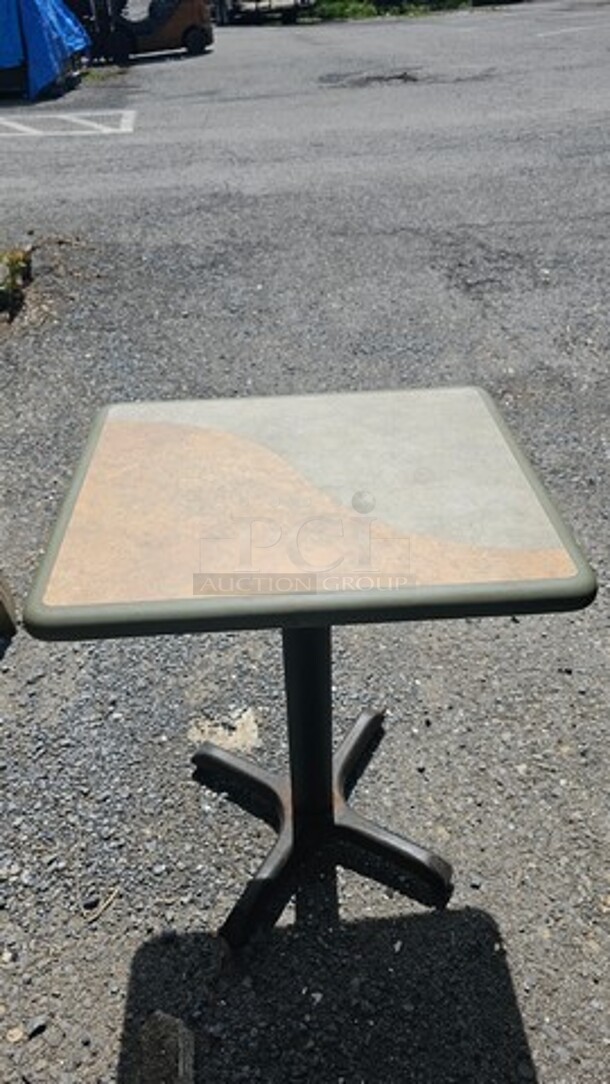 Lot of 6 Restaurant Style Tables
(6X BID) 
Bases included - Image 1 of 1