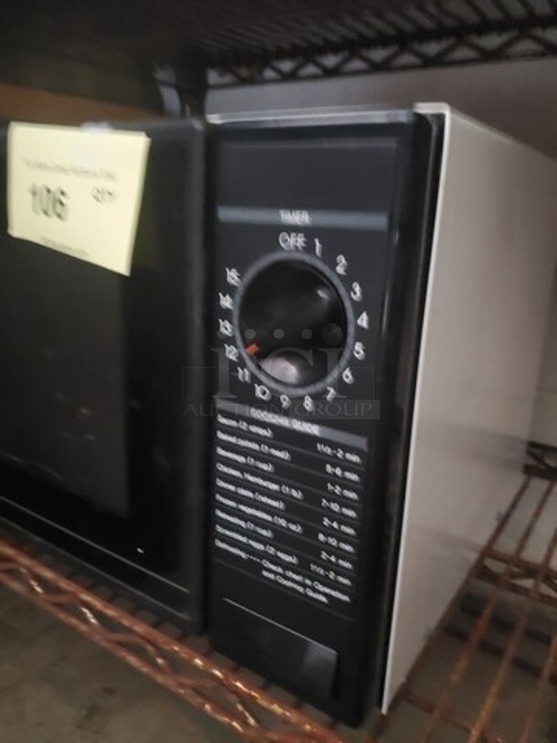 Sharp microwave - Image 2 of 3