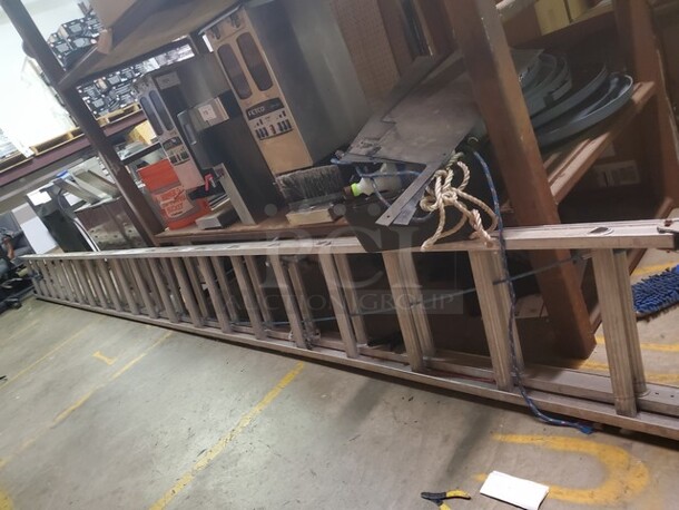 40Ft Werner Extension ladder, Buyer must remove this item (SC) - Image 2 of 3
