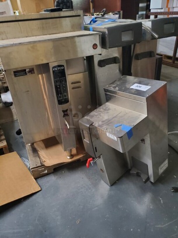 ALL ONE MONEY Lot of 10 Fetco Coffee Brewer (Unknown condition)  - Image 2 of 3