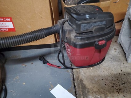 Shop-Vac 1.5 Gallon Wet Dry Vacuum, Portable Compact Shop Vacuum